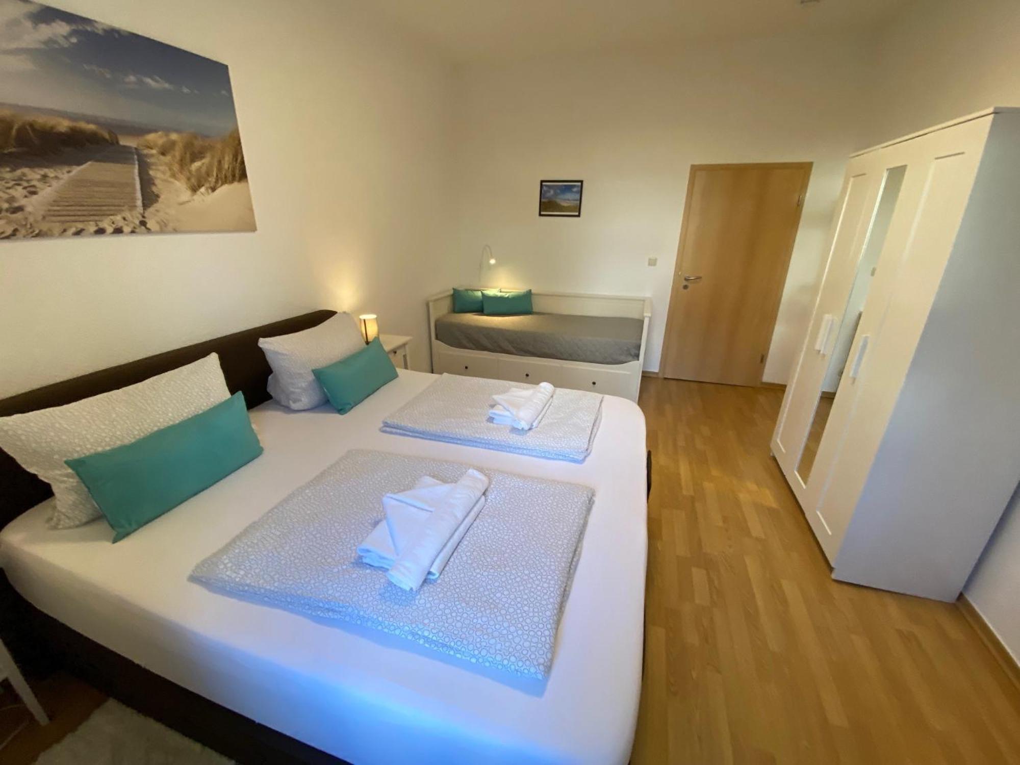 Zur Schleuse - Ferienwohnung Bis 6 Personen Mit Gem Garten Rostock Exterior foto